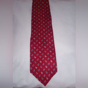 IZOD RED PAISLEY SILK TIE
